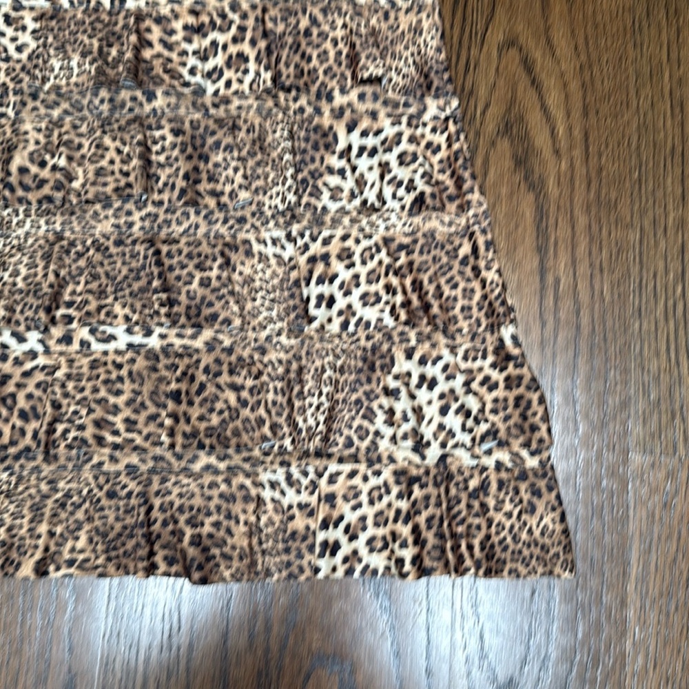 Isle Boutique Animal Print Ruffle Tiers Brown tan Dress size Medium - Picture 5 of 10